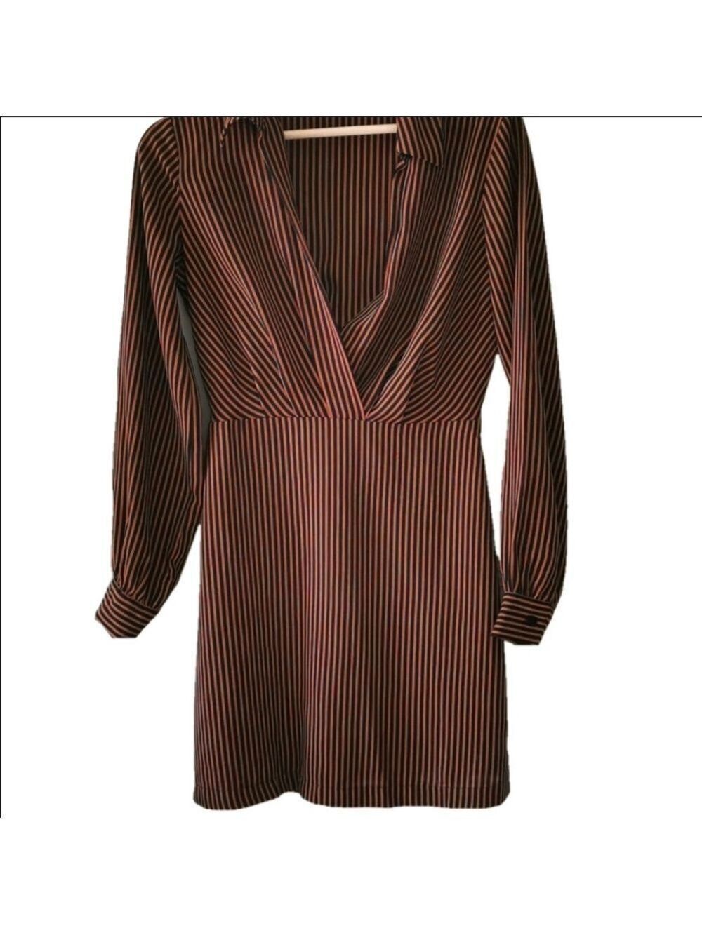 Forever 21 Contemporary striped dress. Size XS. EUC